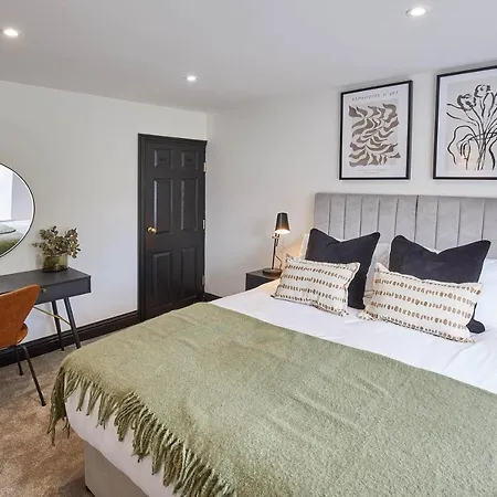 Host & - The Old Brewery